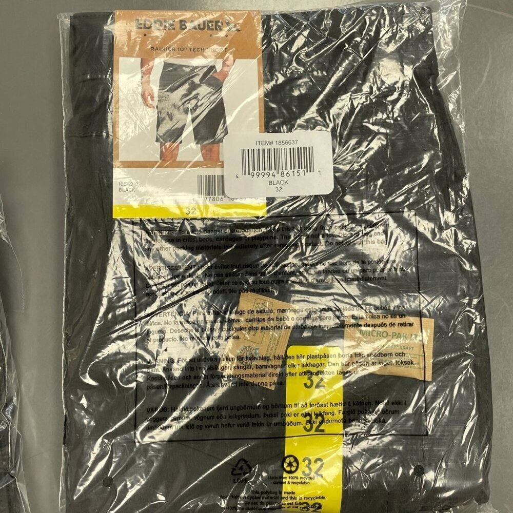 NEW Eddie Bauer Rainier 10” Tech Shorts Men’s 32 Cargo Outdoor Black - Picture 2 of 9
